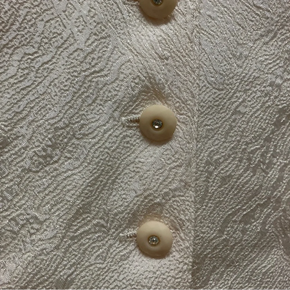 Vintage Sophisticate 80s party dress, ruffle sleeve, flounce hem, cream beige - Picture 9 of 14